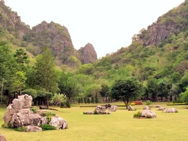 วนอุทยานเขานางพันธุรัต